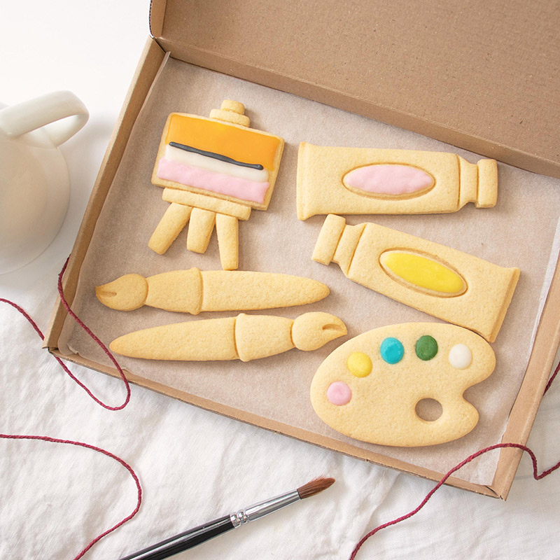 Personalized Palette Cookie Cutter Art Theme Design for Artists Teachers Kids Creative Baking Gifts