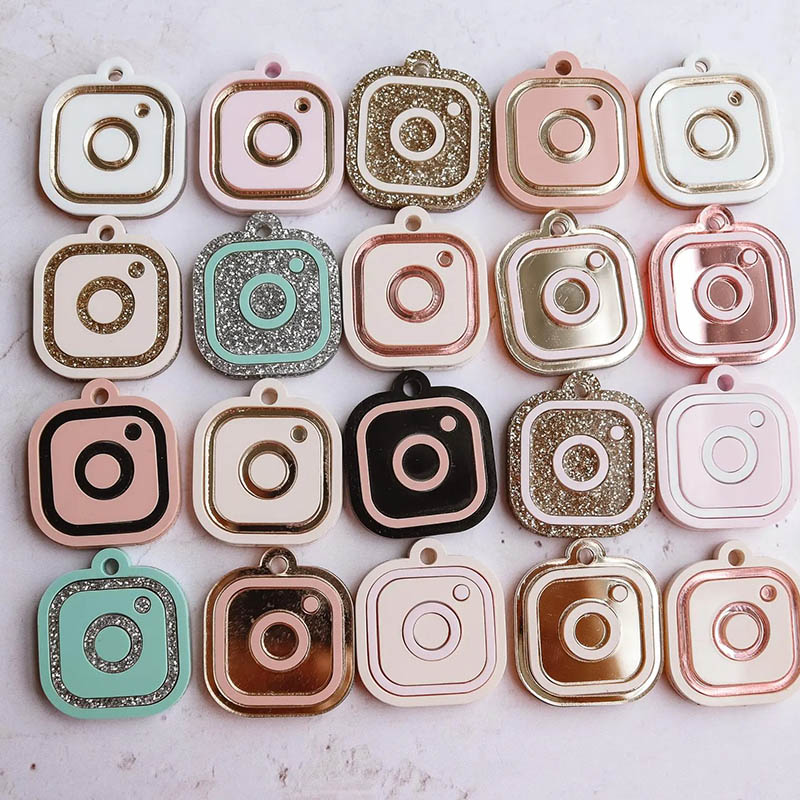 Personalized Instagram Smart NFC Keychain for Social Media | Tap and Follow | Digital Business Card | Payment Link | Cash App | Facebook | Tiktok | Link tree