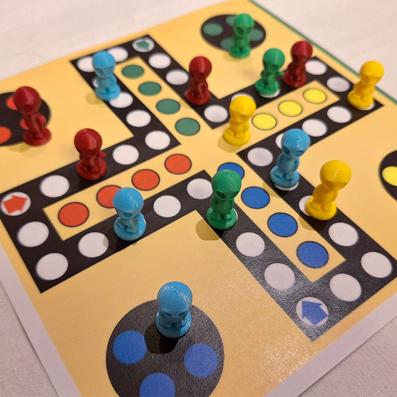 Personalized Little Alien Visitors 3D Printed Housewarming Gift Fun Gift Desktop Decoration for Kids for Movie Lovers Astronomy Enthusiasts