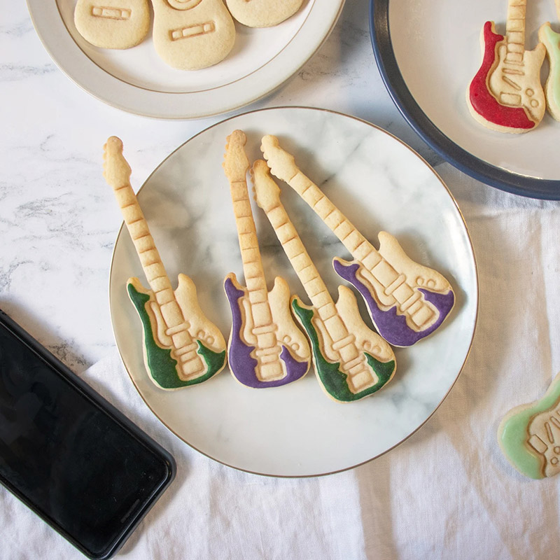Personalized Guitar Cookie Cutter Bake Musical Stringed Instrument Biscuits for Guitarists and Music Lovers