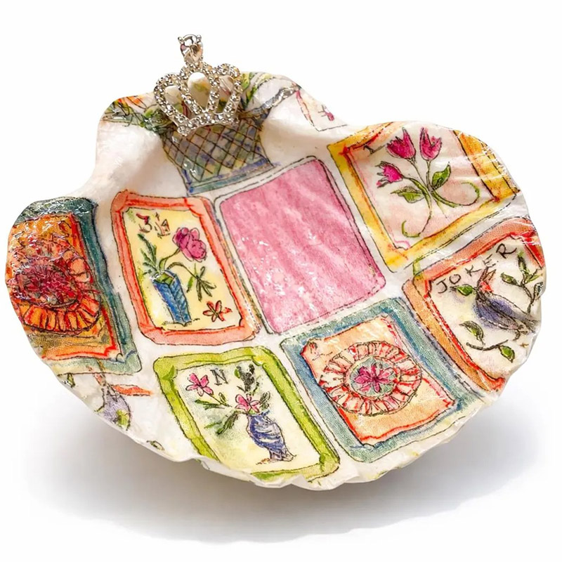 Personalized Decoupaged Scallop Shell Dice Holder Mahjong Queen Gift Jewelry Dish for Her