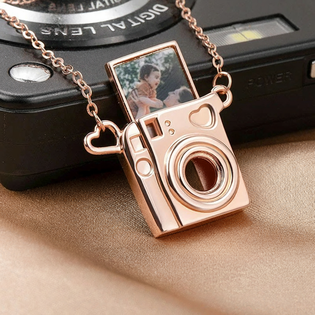 Personalized Mini Pull-Out Camera Locket Necklace with Photo Anniversary Birthday Gift for Photography Lovers Friends Lovers