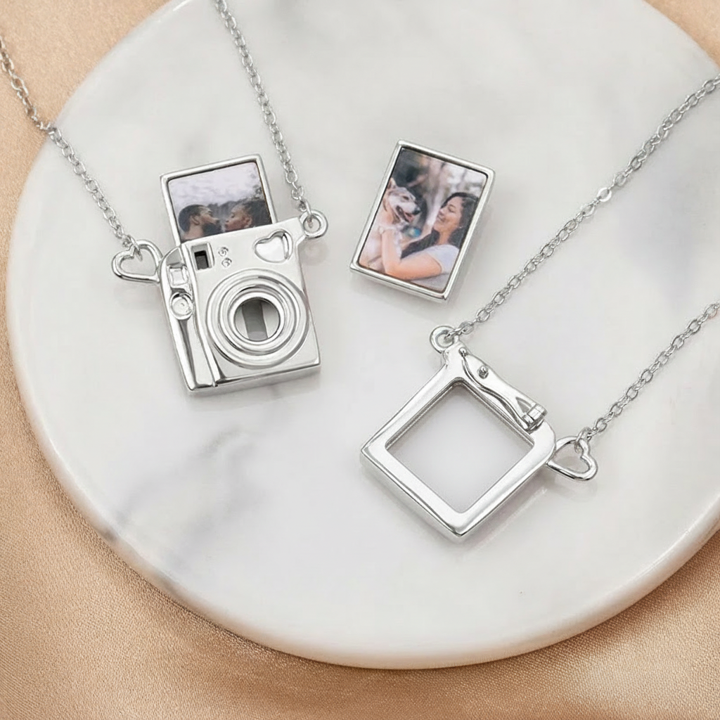 Personalized Mini Pull-Out Camera Locket Necklace with Photo Anniversary Birthday Gift for Photography Lovers Friends Lovers