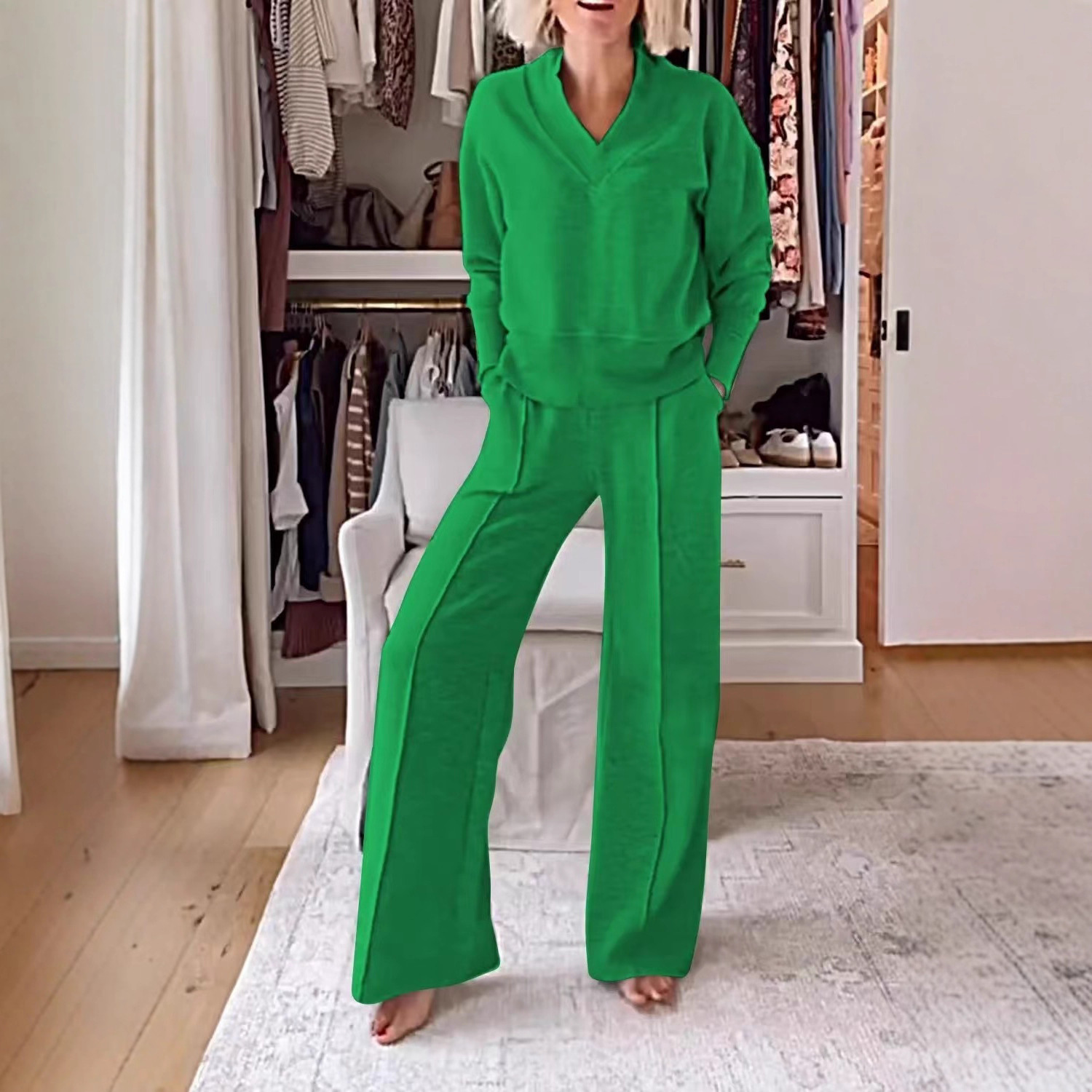 Комплект от 2 части: свободна блуза и панталон с широки крачоли