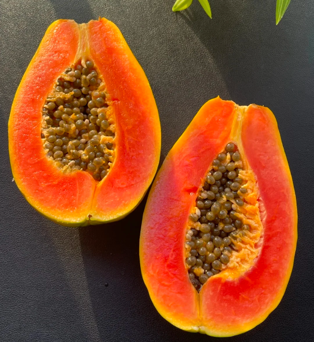 Piros szívű, krémes papaya magvak