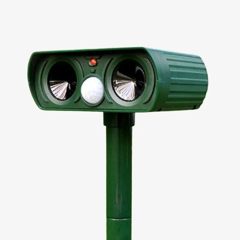 Squirrel Outdoor Solar Ultrasonic Repeller
