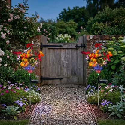Solar Butterfly Garden Light – IP65 Waterproof Outdoor Stake – Realistic Colorful Decor for Lawn & Pathway