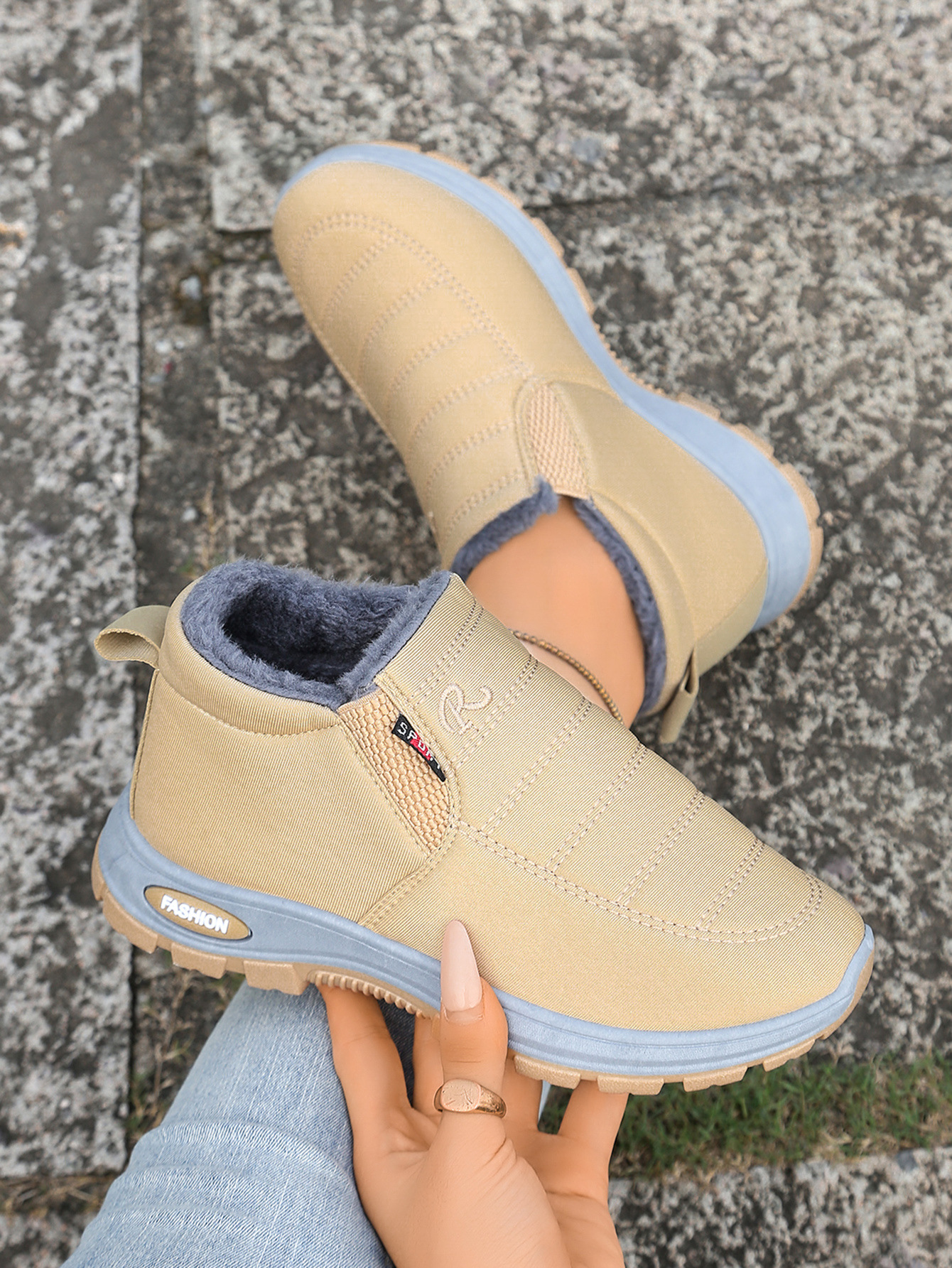 Winter fleece-lined cotton shoes