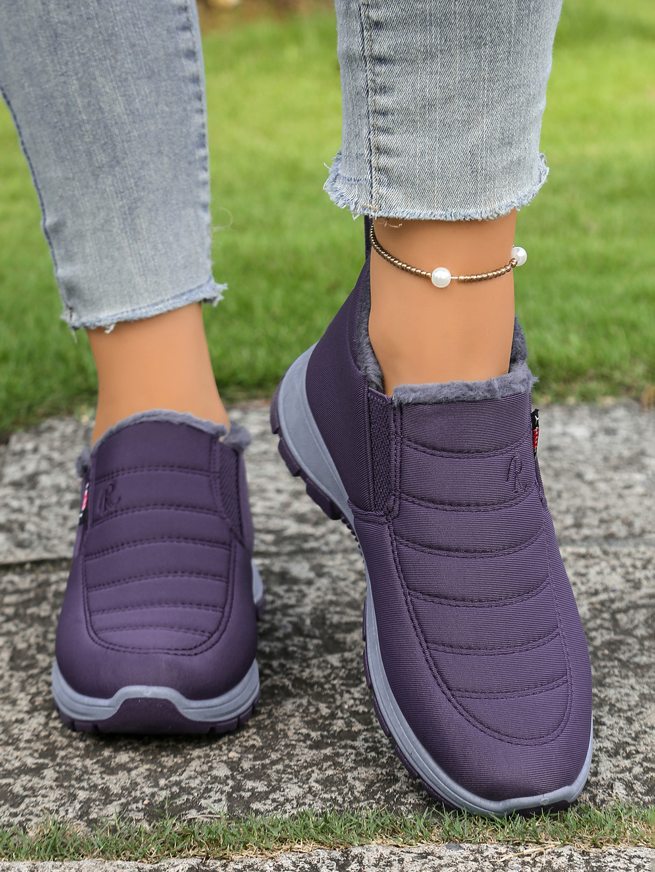 Winter fleece-lined cotton shoes