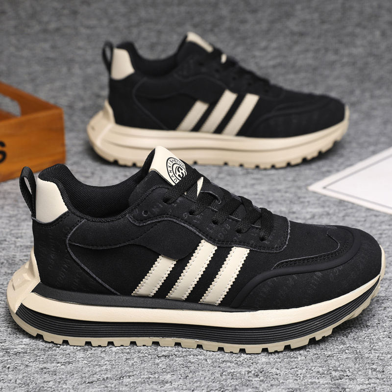 Men's casual sports shoes