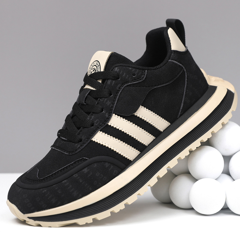 Men's casual sports shoes