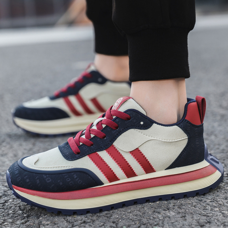 Men's casual sports shoes