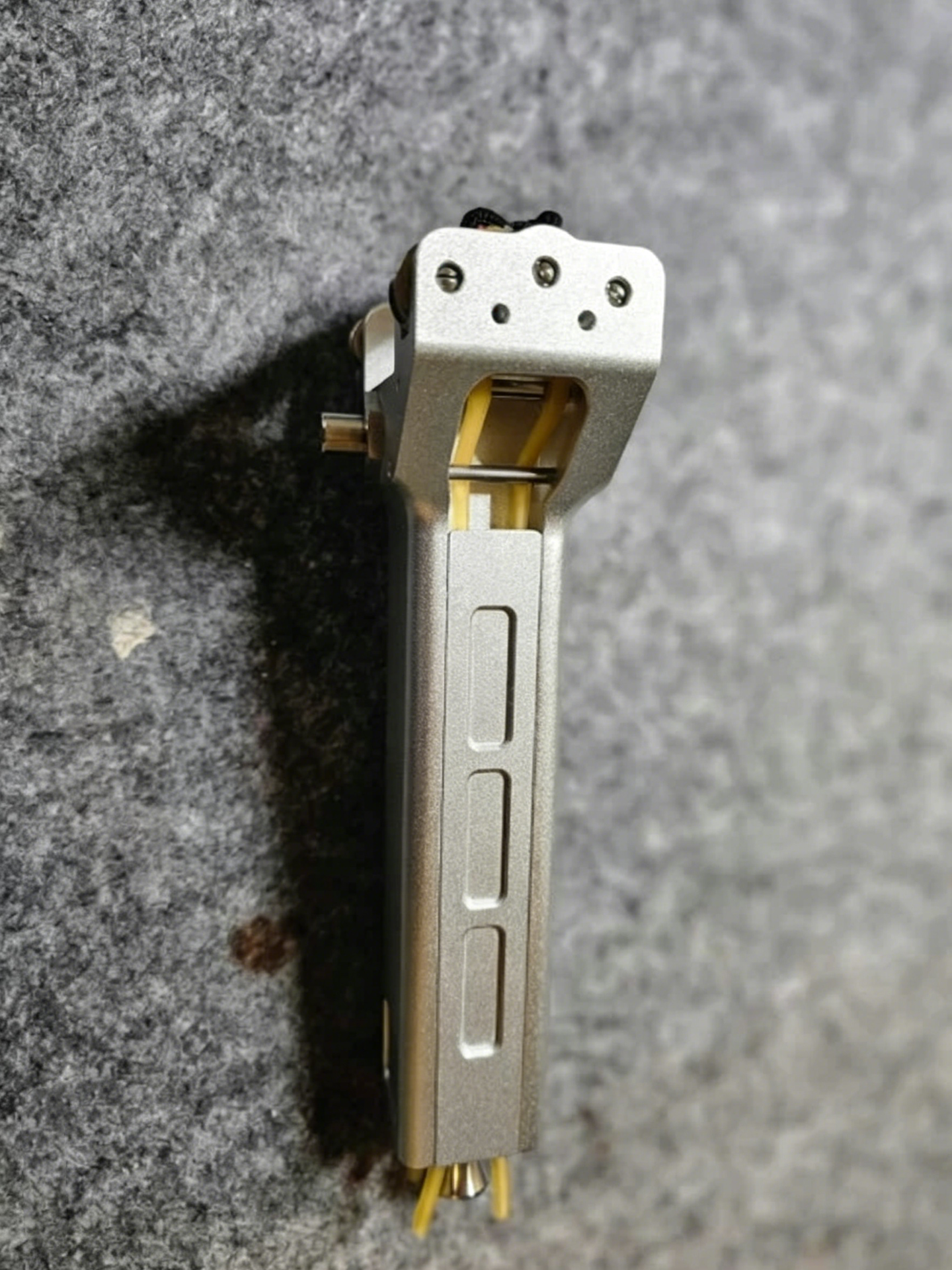 Professional telescopic aluminum alloy slingshot