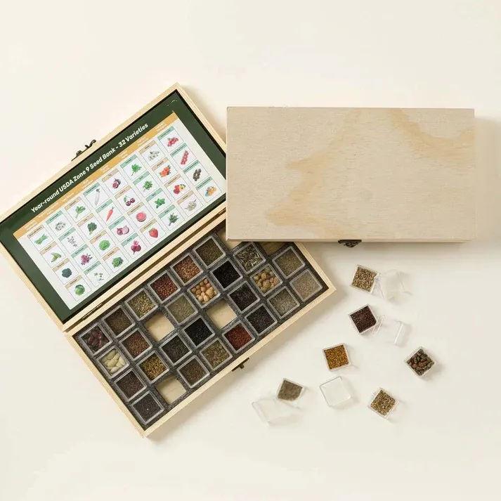 Heirloom Survival Seed Kit (Suitable for USDA Zone 6) — Includes 32 Varieties