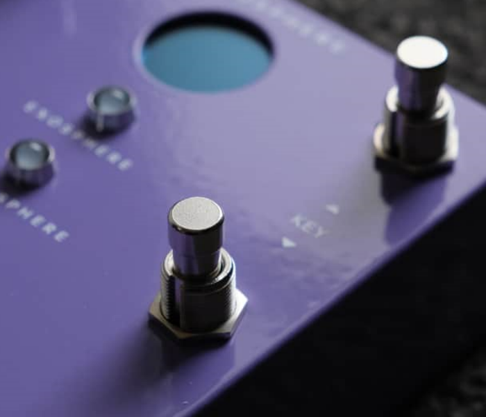 Compressor & Preamp Guitar Pedal – Studio Rack Style with Vintage Grit