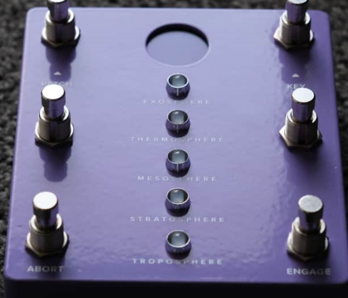 Compressor & Preamp Guitar Pedal – Studio Rack Style with Vintage Grit