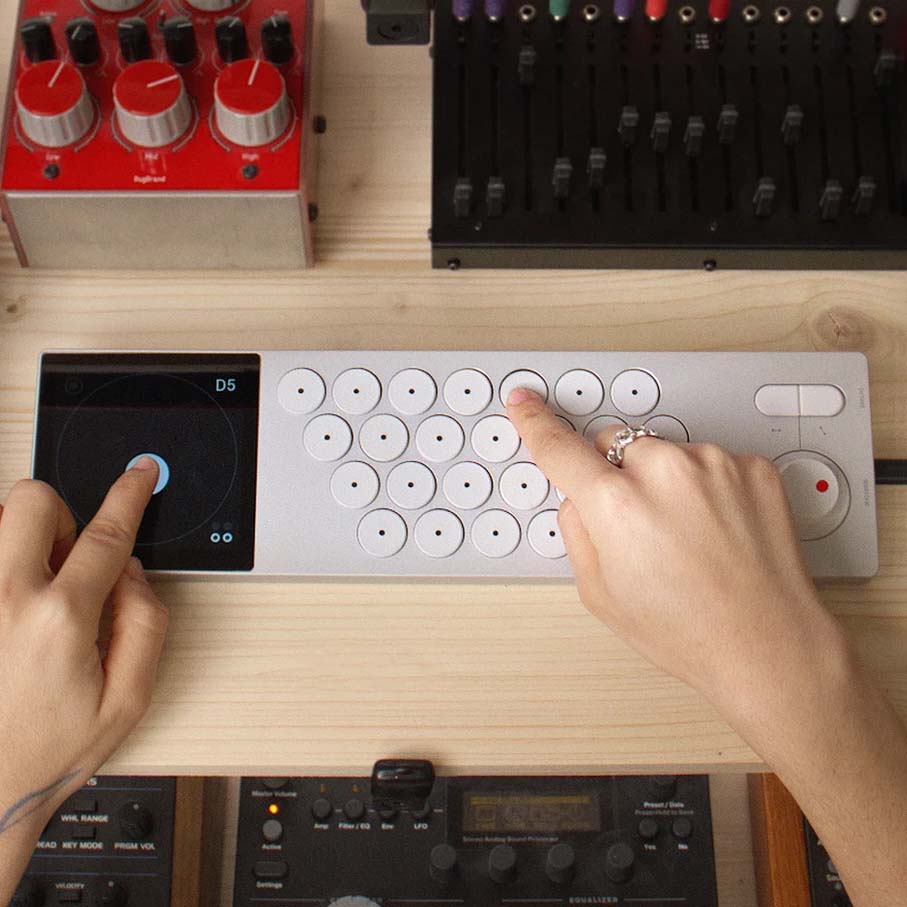 Interactive Chord & MIDI Performance Controller