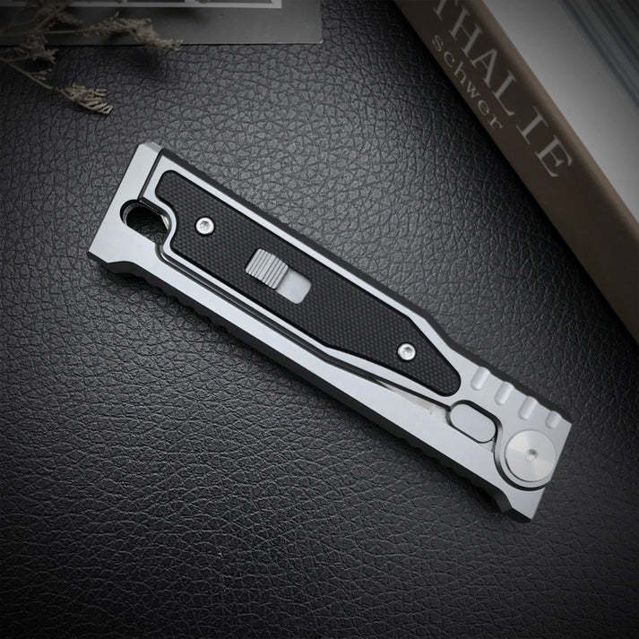 Gravity Knife with Lock Button