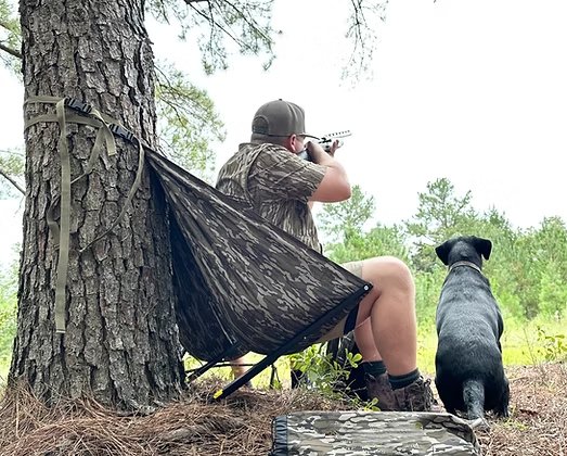 Low-Profile 180° Pivot Hunting Seat