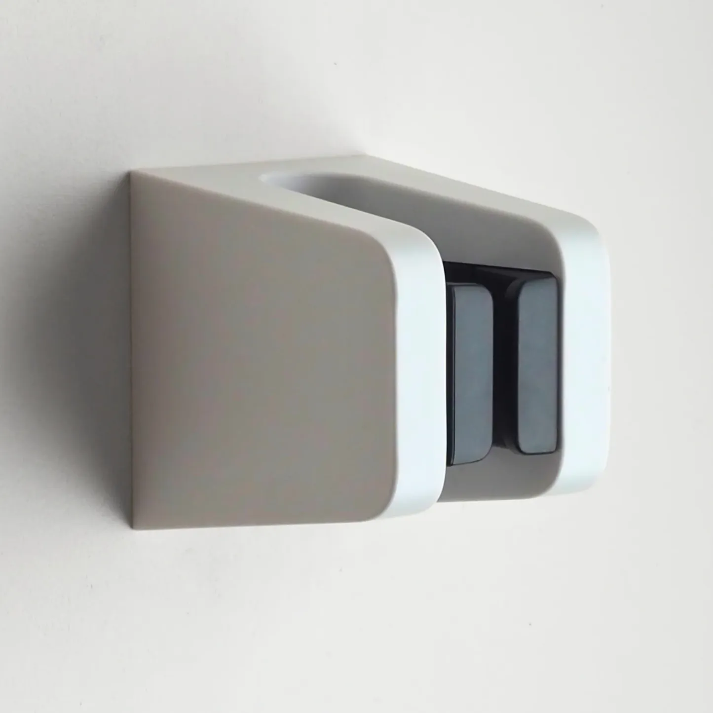 Wall-mounted bike rack