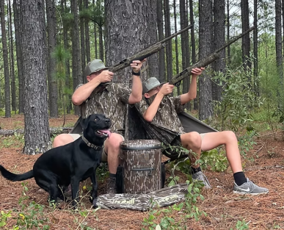 Low-Profile 180° Pivot Hunting Seat