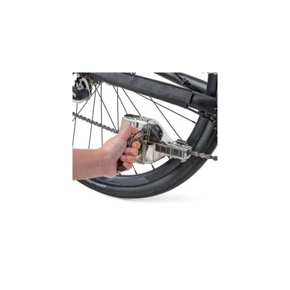 Chain cleaner