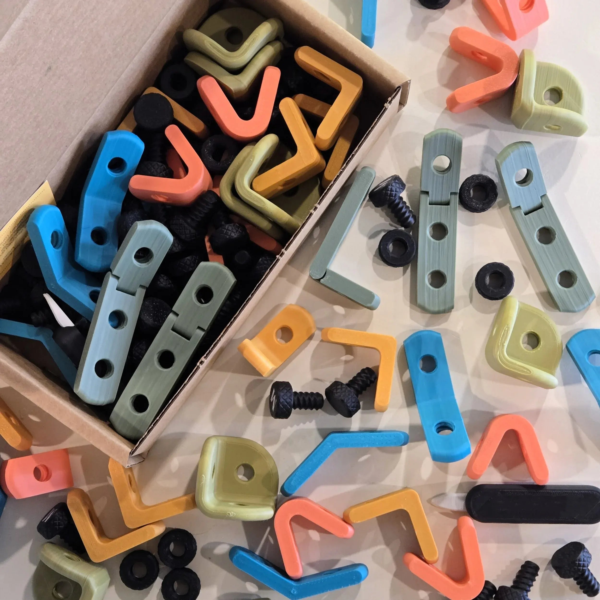 Cardboard Building Kit – Open-Ended Screen-Free Creativity for Kids