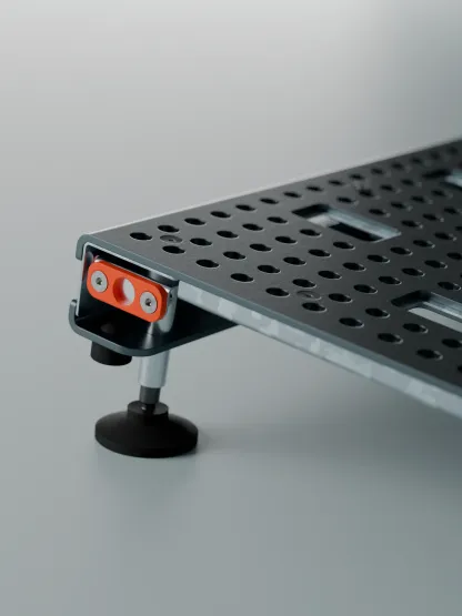 The magnetic Pedalboard that grows with you