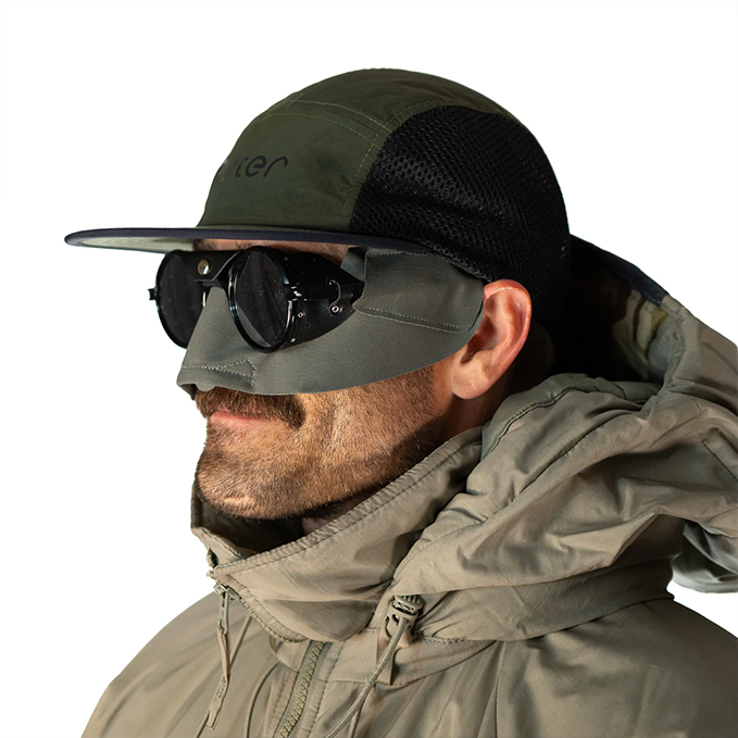 Face gloves with UPF 50+ sun protection