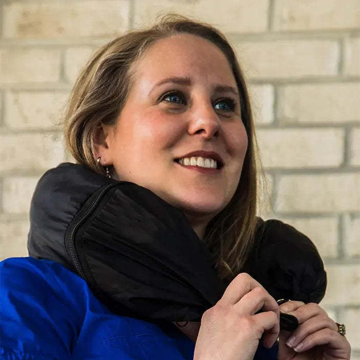 Travel Neck Pillow with Clothing Storage – Anti-Splash, Space-Saving Travel Pillow for Flights, Camping, and Road Trips