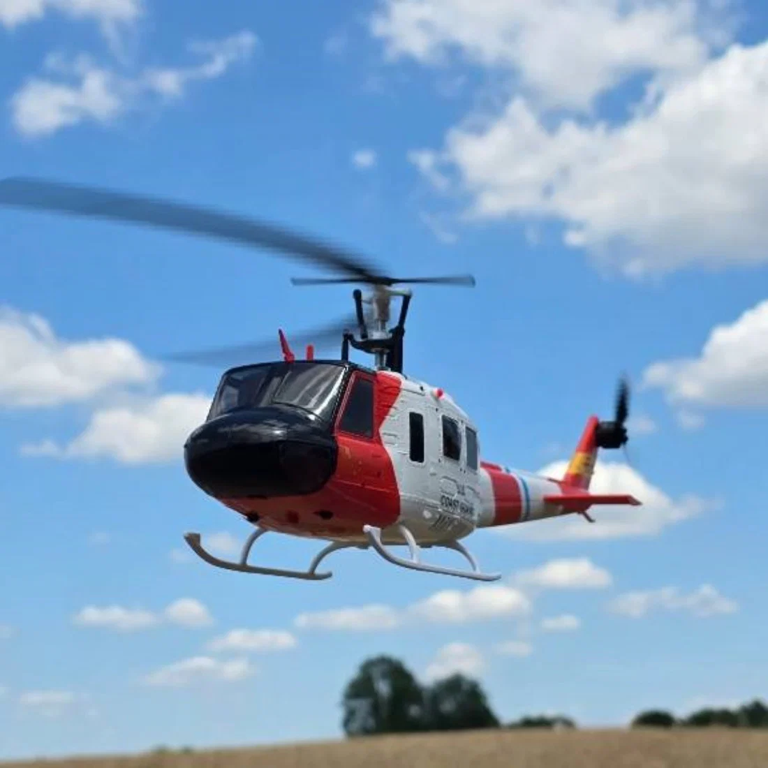 1/34 scale radio-controlled helicopter – with GPS hover function
