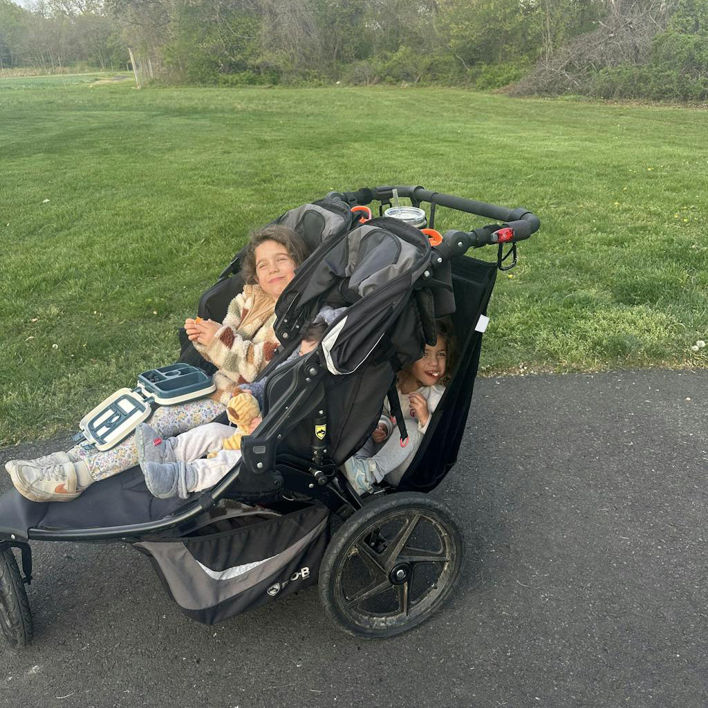 Stroller Extra Seat – Clip-On Second Seat for Toddlers, Unrolls in Seconds