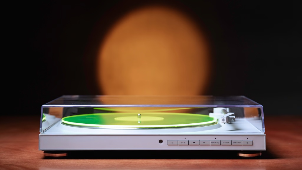 Newly launched fully automatic ultra-slim record player