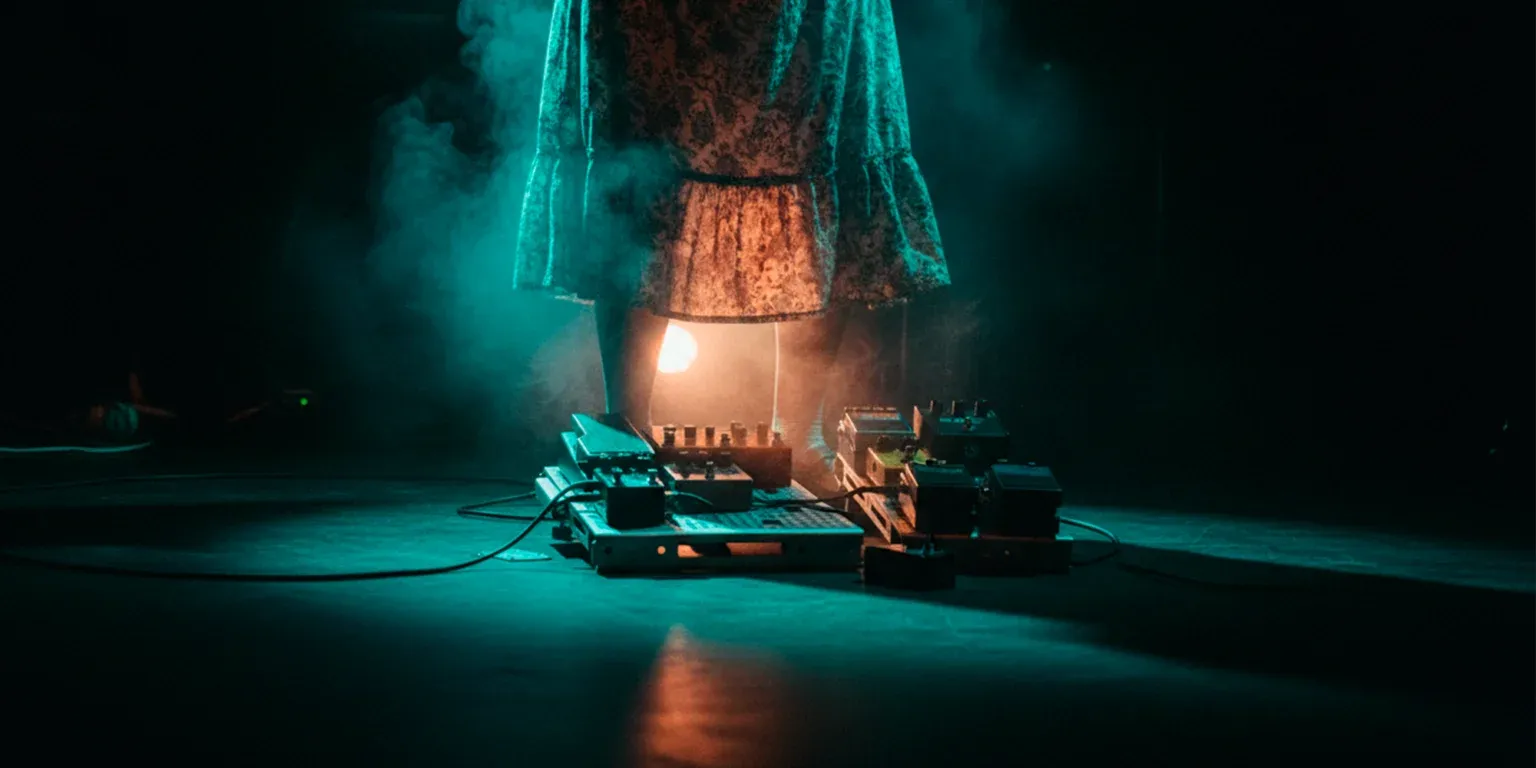 The magnetic Pedalboard that grows with you