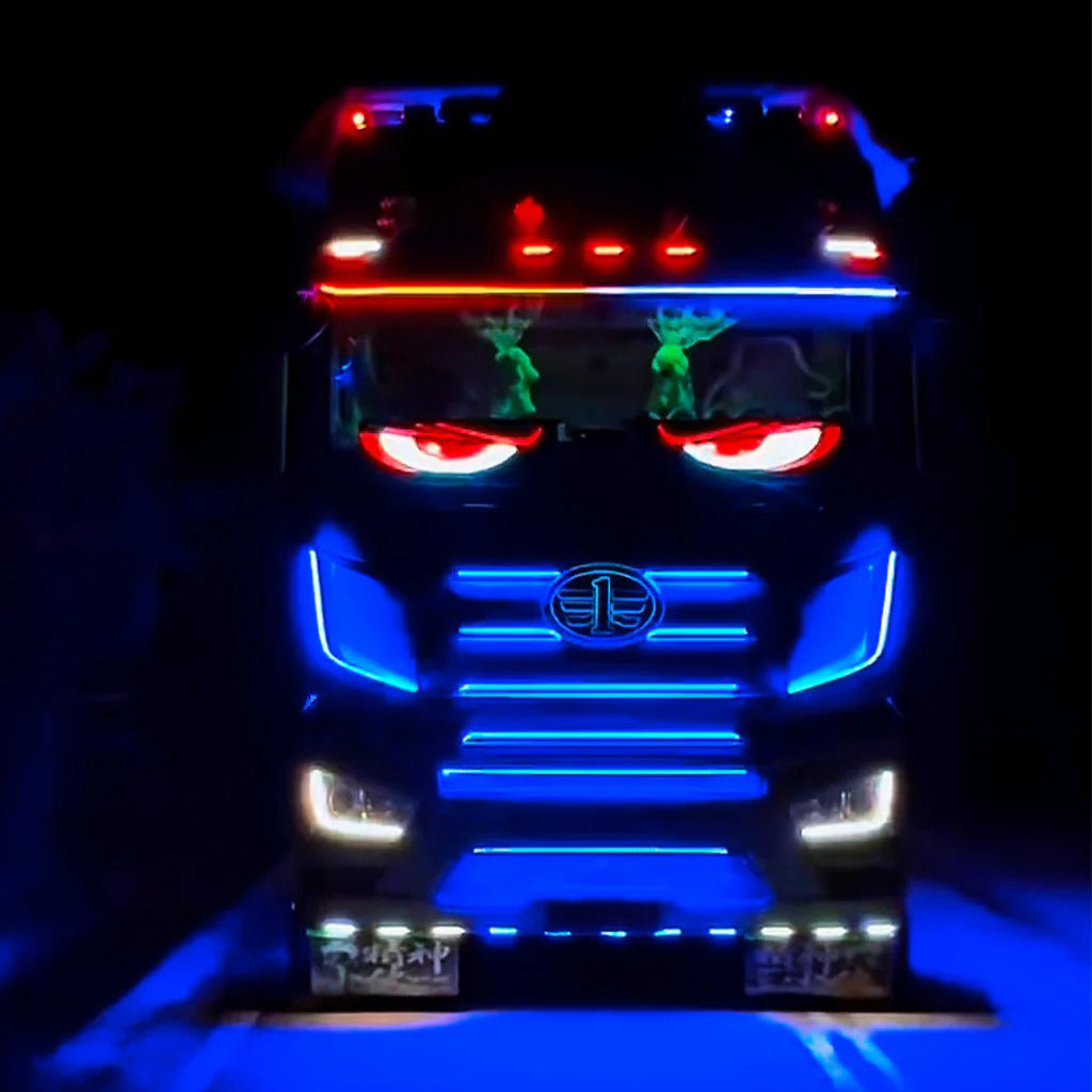 Large Programmable Demon Eye Light