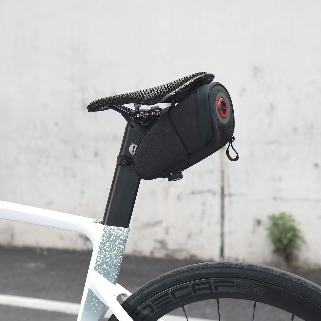 Smart Saddle Bag With Magnetic Tail Light