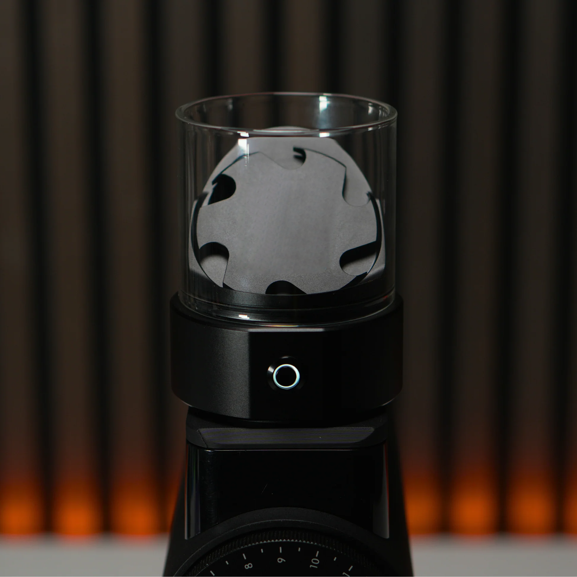 Metal slow feed grinder