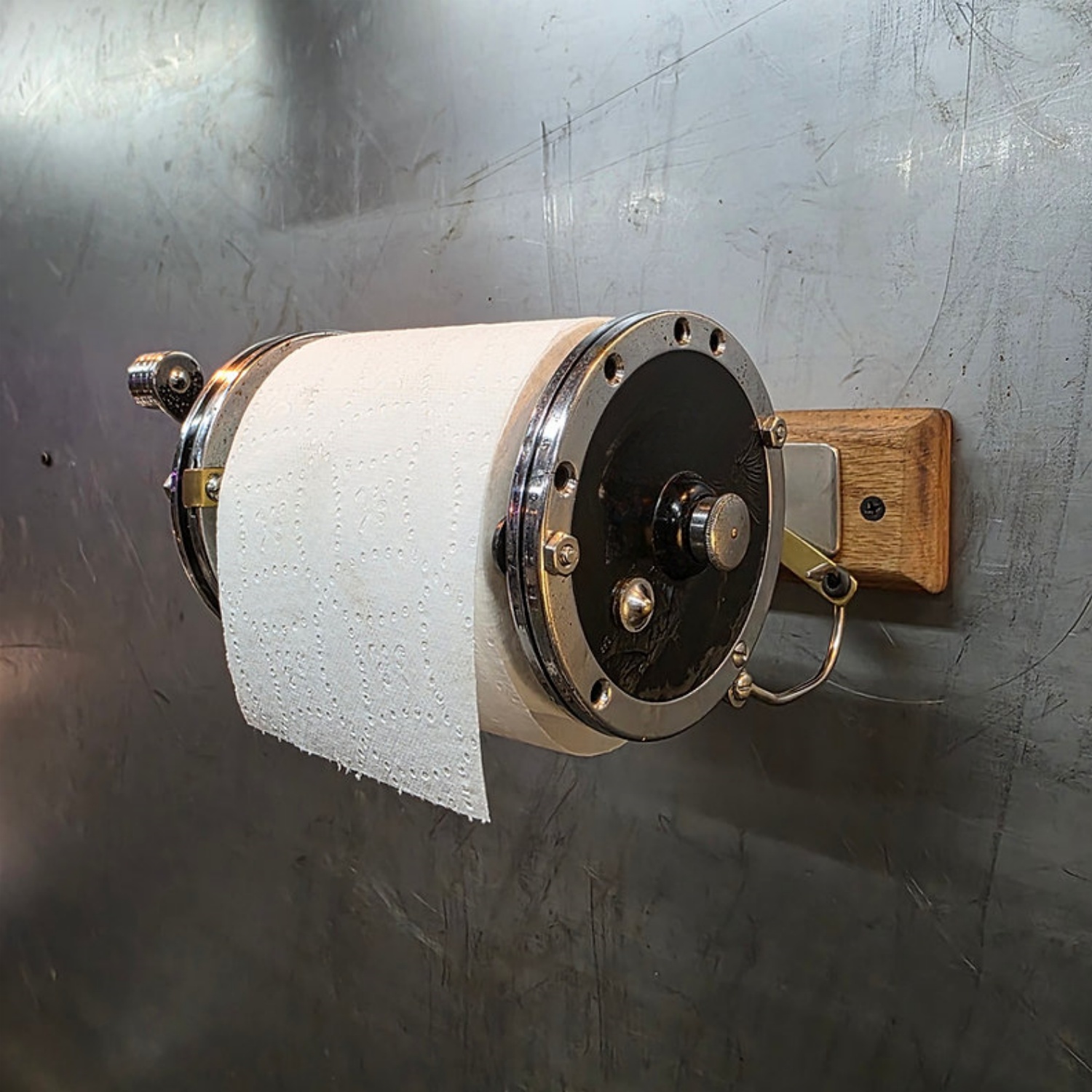 Fishing Reel Toilet Paper Holder – Wall Mounted