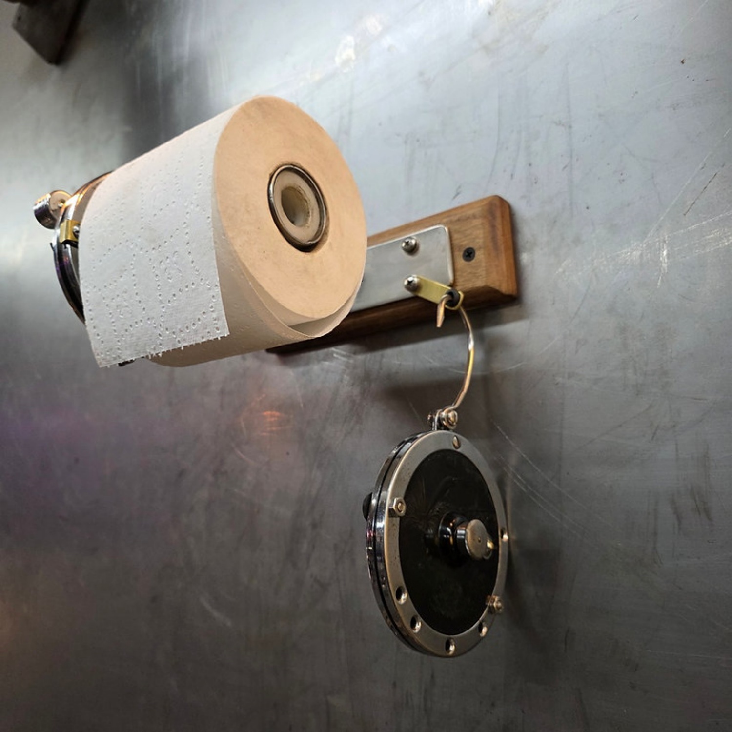 Fishing Reel Toilet Paper Holder – Wall Mounted