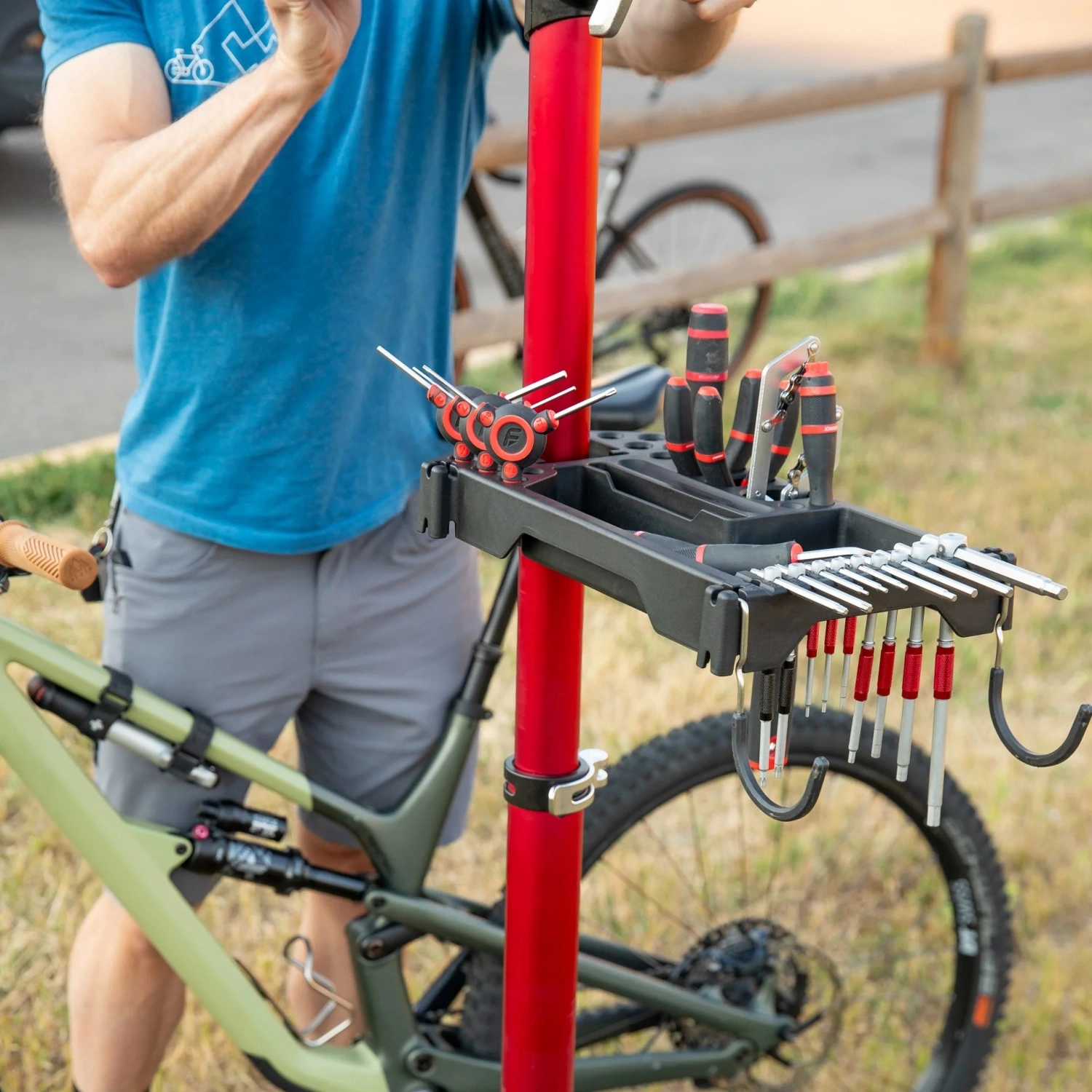 Bike Repair Stand Tool Tray – 27 Slots