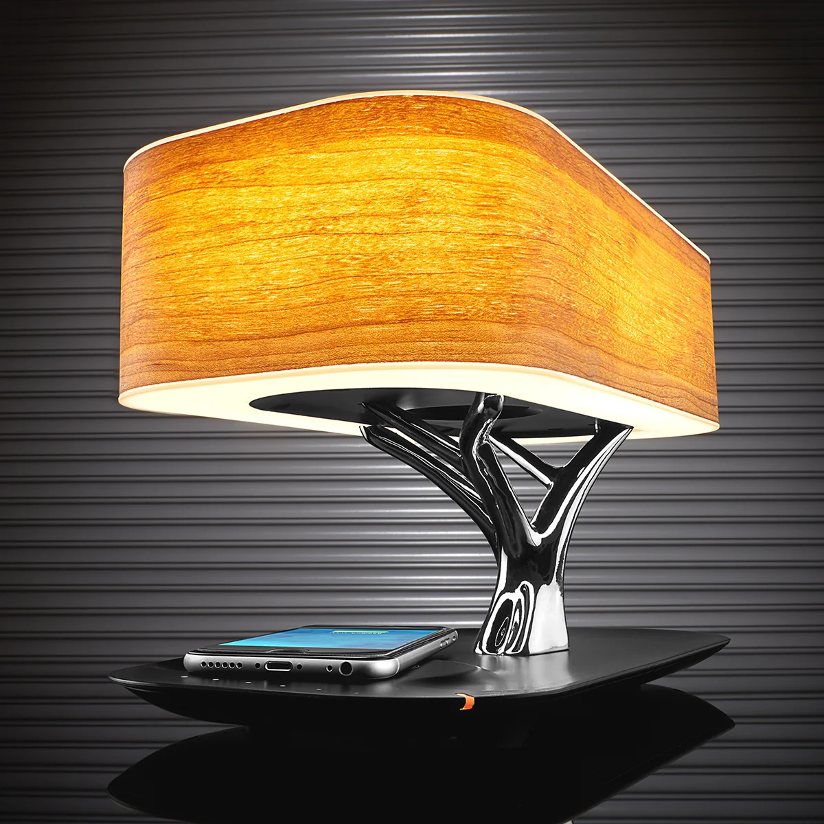 3-in-1 Bonsai Lamp – Speaker, Charger & LED Light