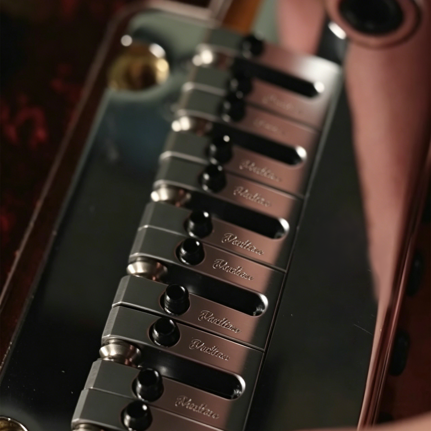Plug-in guitar tremolo bridge