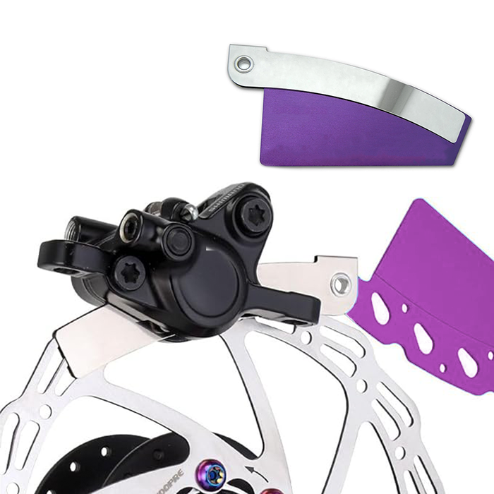 Compact brake pad and brake disc alignment tool