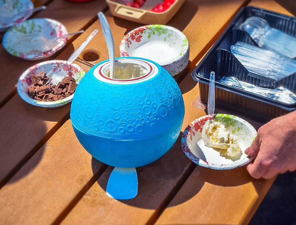 Soft-shell ice cream scoops - homemade ice cream