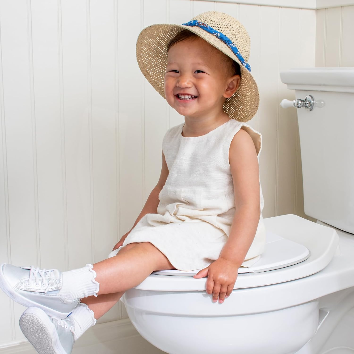 Foldable Travel Potty Training Seat for Kids – Fits Round and Oval Toilets