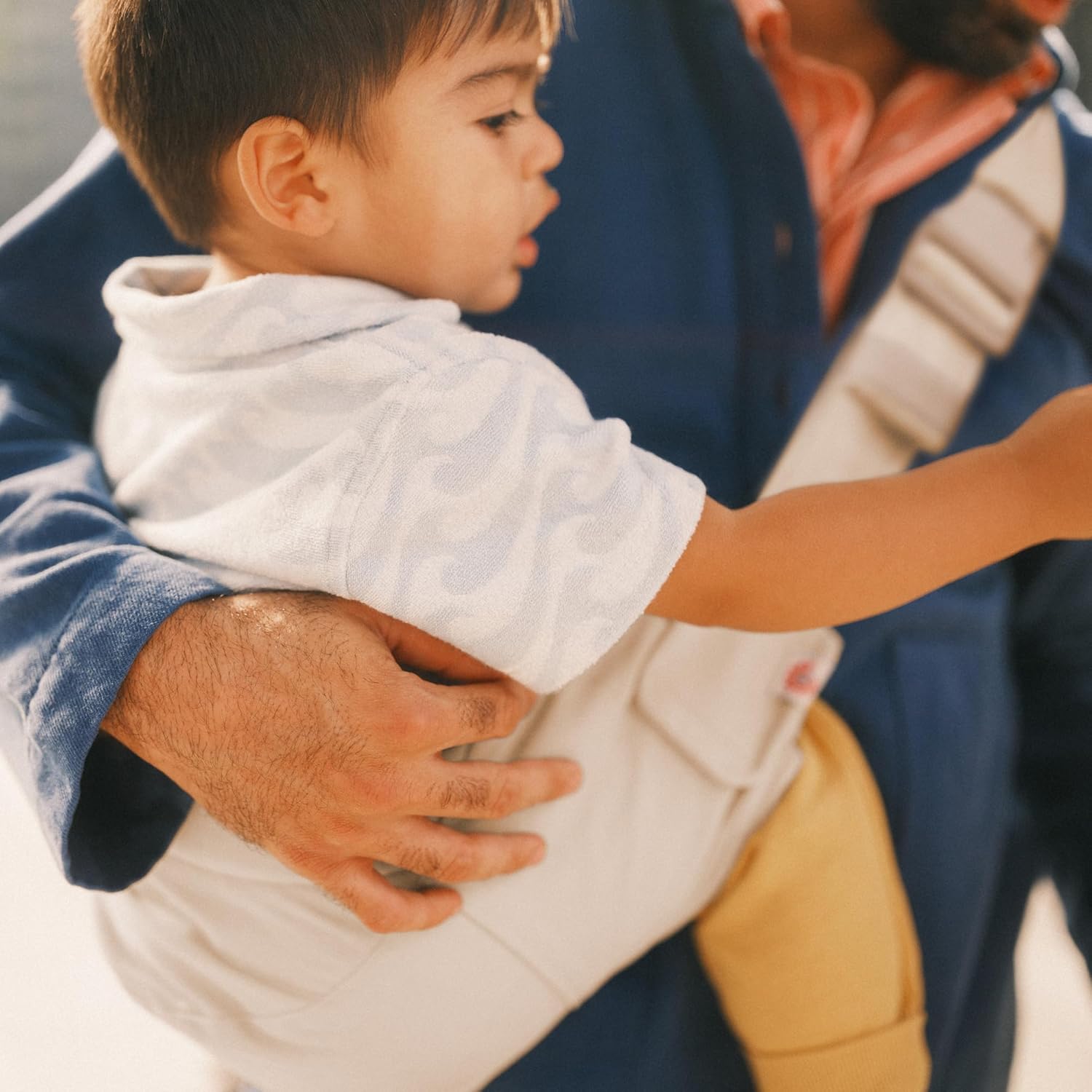 Baby seat waist seat carrier to prevent strangulation