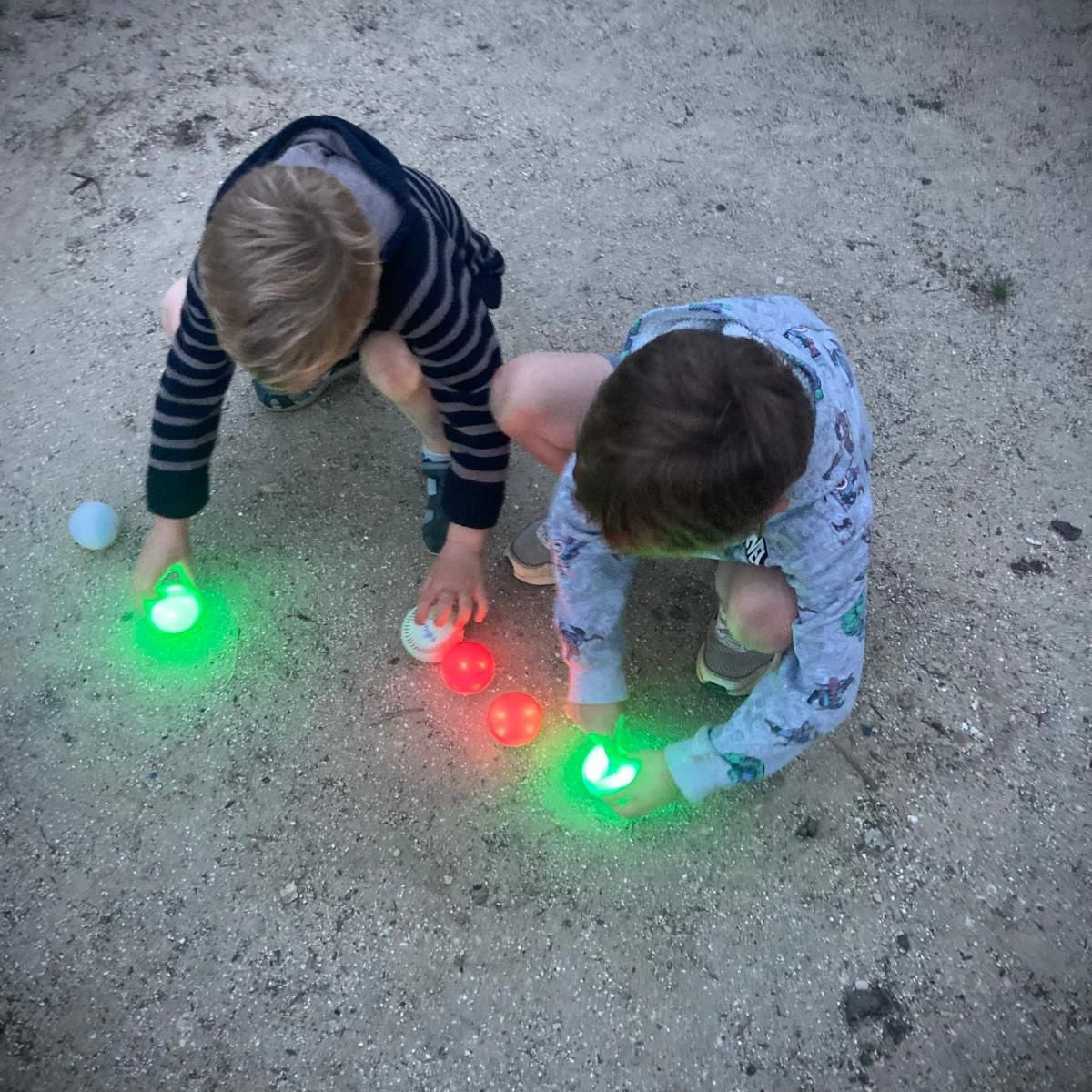 Glow Ball Challenge Game – Interactive Light-Up Family Game for Kids & Adults