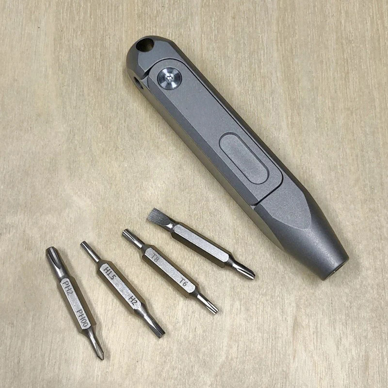  8-in-1 Pocket Repair Tool – Your Entire Toolbox in Your Pocket