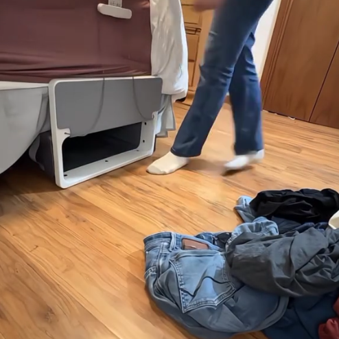 No-Bend Handle Laundry Hamper – Kick-Activated Under-Bed Hamper with Magnetic No-Bend Retrieval System