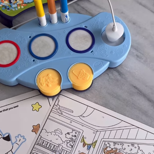 Magic Light-Up Stamp Set – Bluey Paint & Stamp Kit